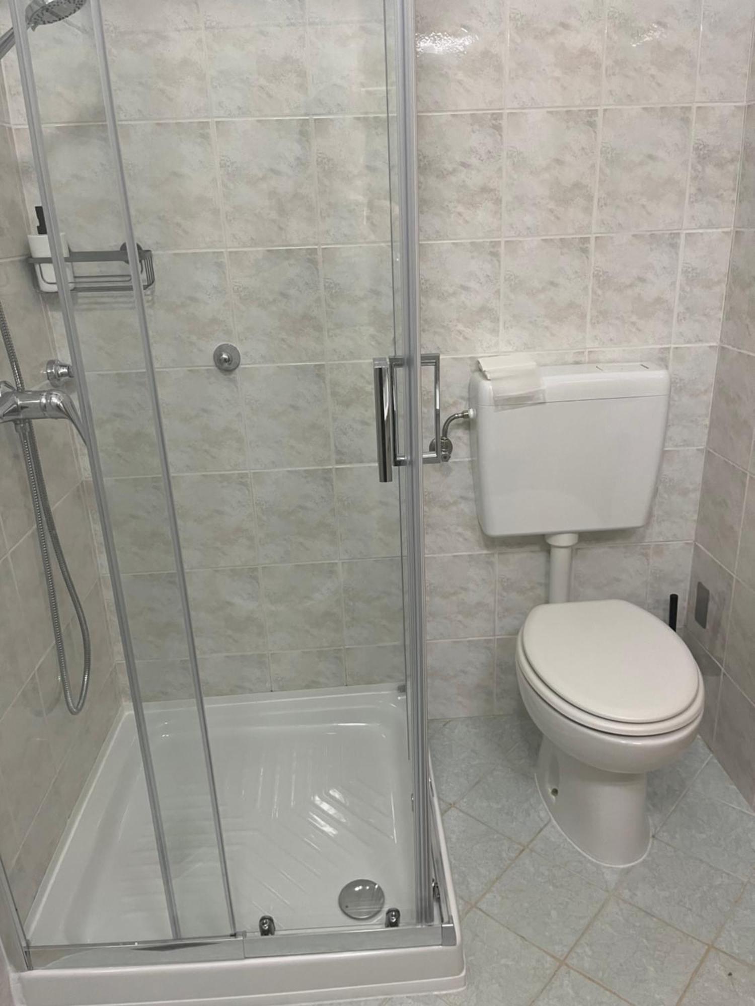 Appartamento Apartma Sunny Izola Esterno foto